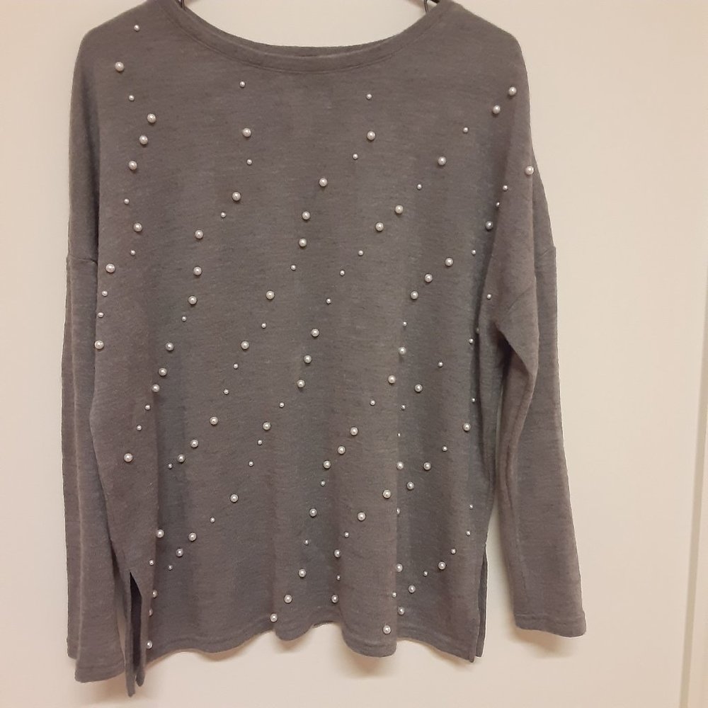 Zara Women's Gray Sweater with Pearls Medium